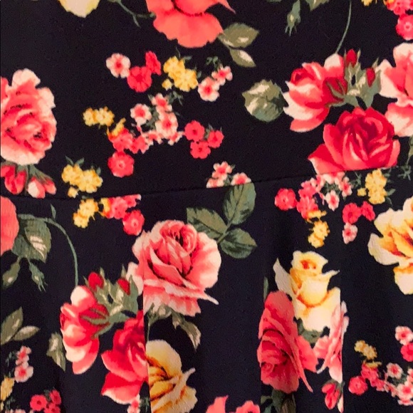 Juniors Dress - Picture 2 of 2